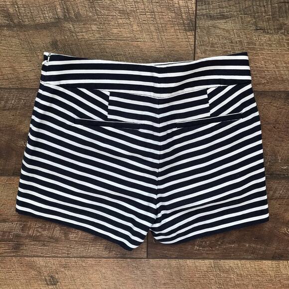 J. Crew Pleated Navy White Striped 3” Shorts sz 00 EUC - Picture 2 of 4